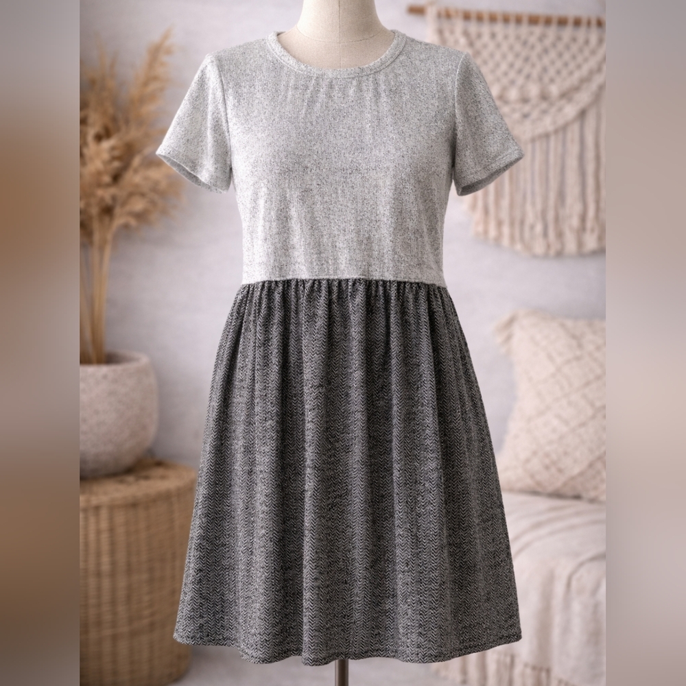 Lorena Rose Elegant Gray and Black Women's Casual‎ Dress